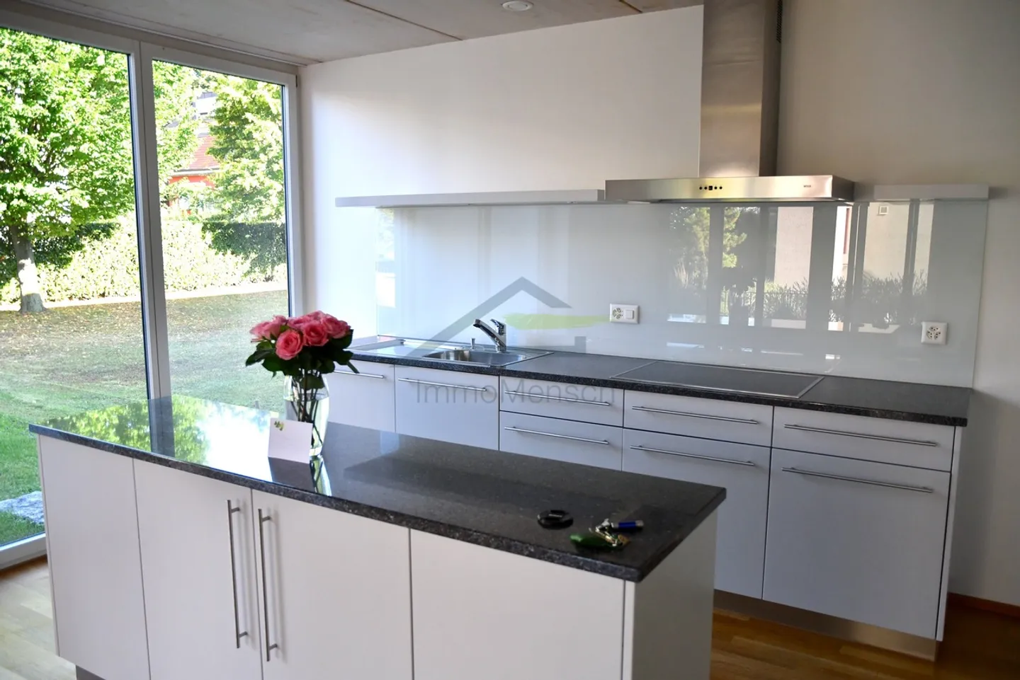 Appartement de jardin 4,5 pièces dans une maison de 3 familles à Bottmingen populaire - Photo 5 sur 7