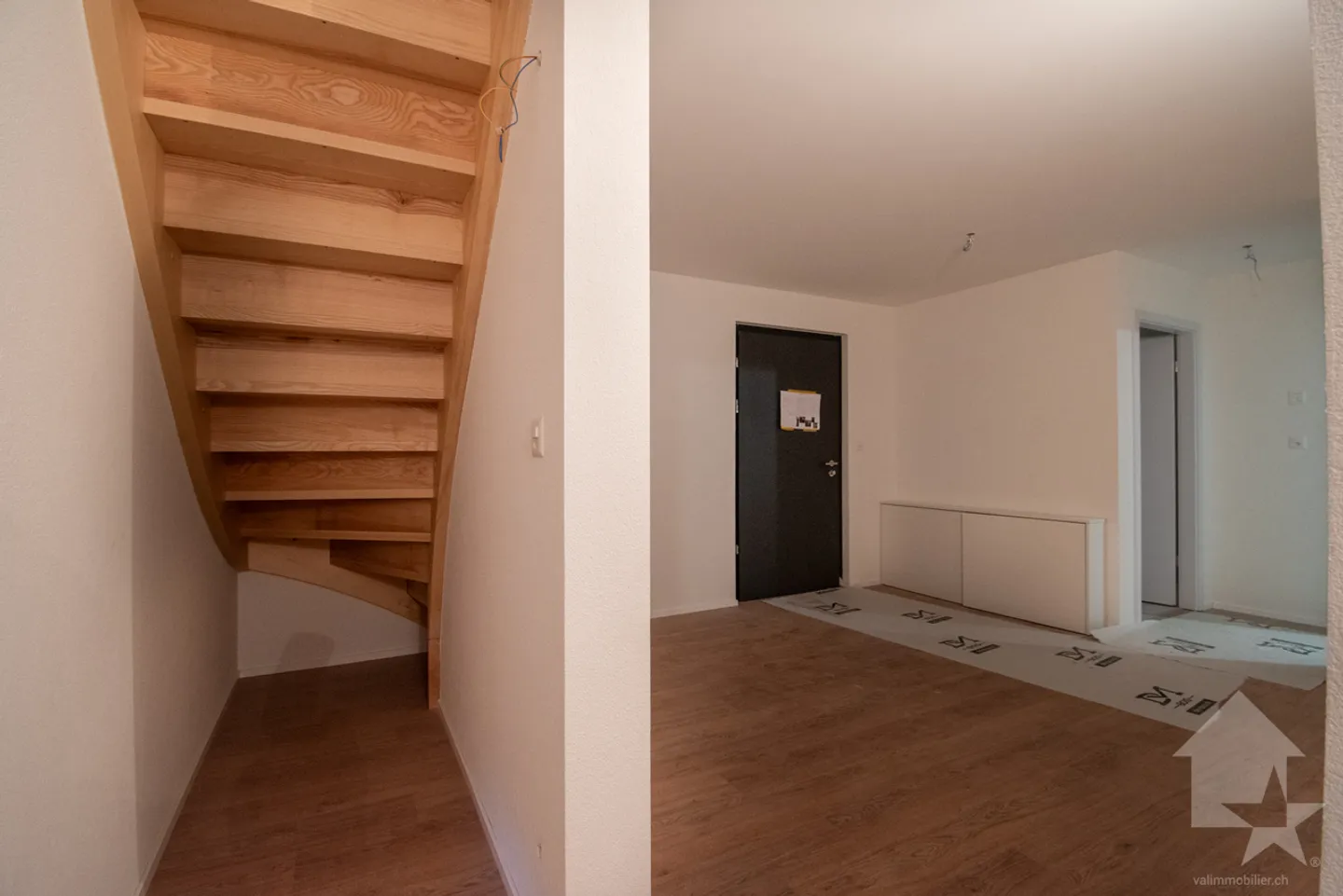 Val-d'Illiez, splendido duplex di 182 m2 con ufficio professionale - Foto 7 di 13