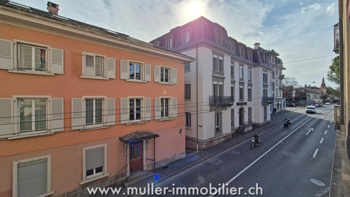 Renovierte 6,5-Zimmer-Wohnung nur wenige Schritte vom See in Clarens - Foto 10 von 12