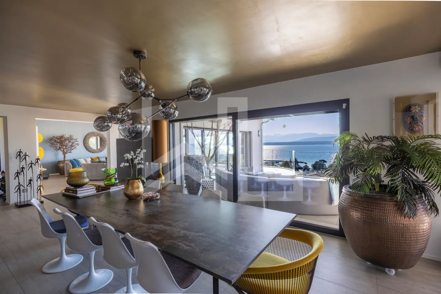 Propriété contemporaine d'exception - Vue panoramique lac - Photo 3 sur 13