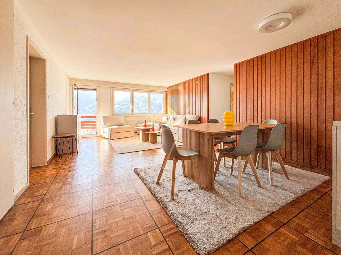 Charming Apartment in Verbier - Photo 2 of 12