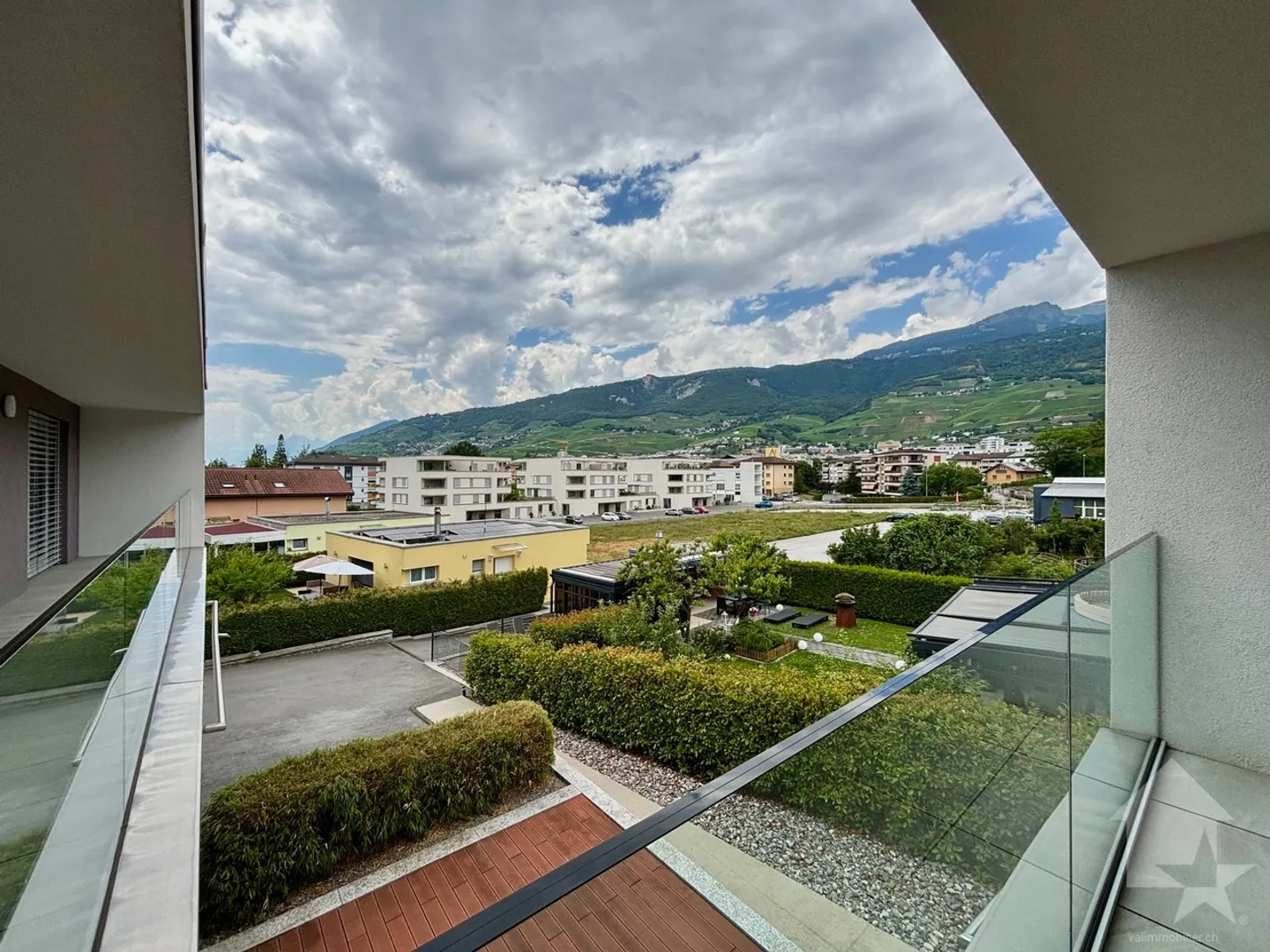 Wunderschöne Wohnung mit unverbautem Blick auf die Alpen - Foto 11 von 13