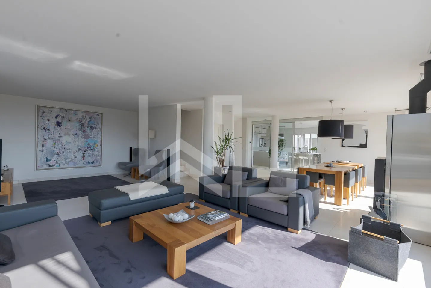 Villa contemporaine d'exception avec panorama spectaculaire sur le lac - Photo 3 sur 11