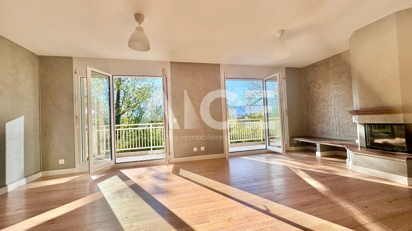 Bella villa con studio indipendente - Foto 1 di 11