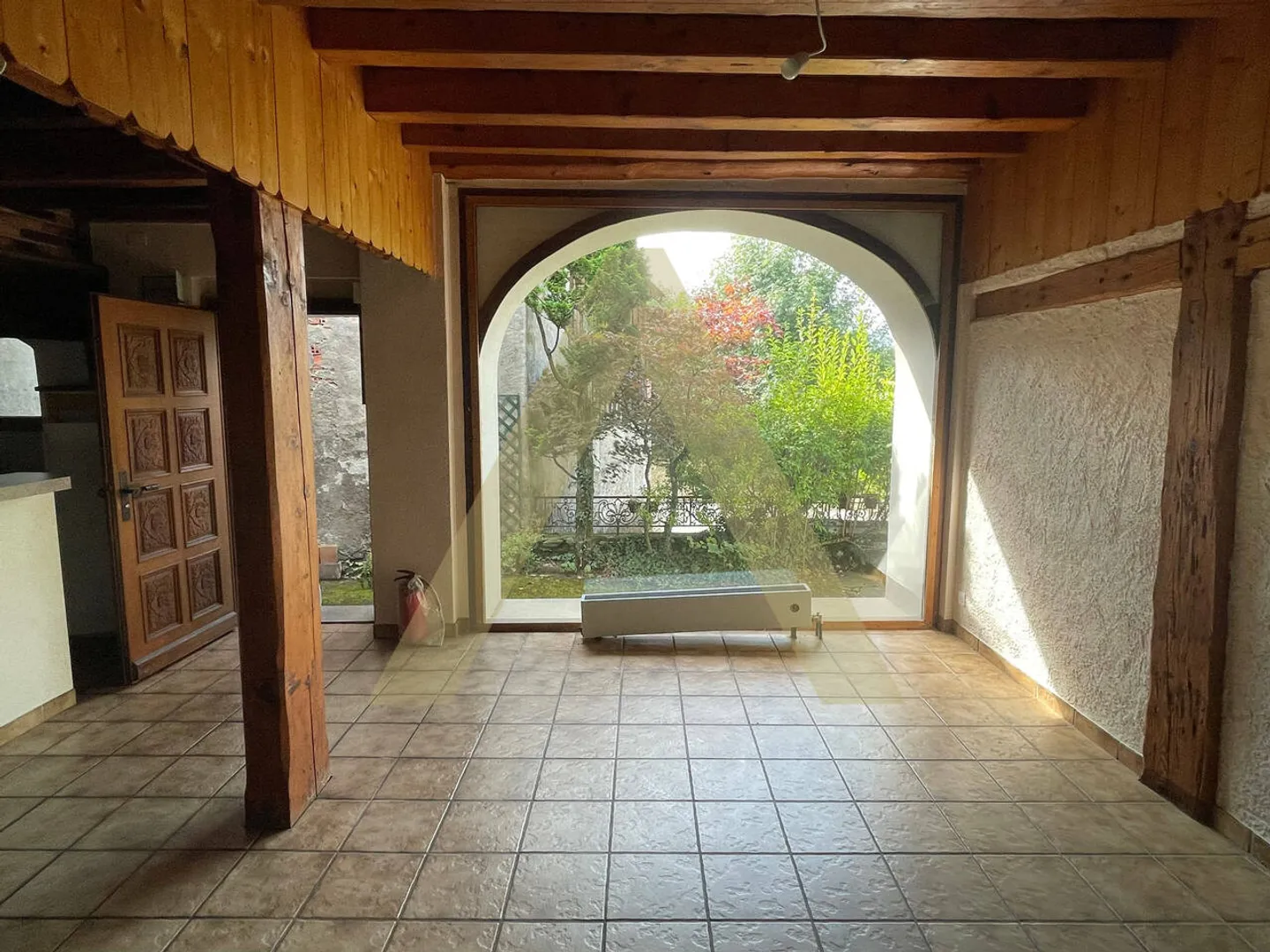 Village building to renovate - Photo 3 of 6