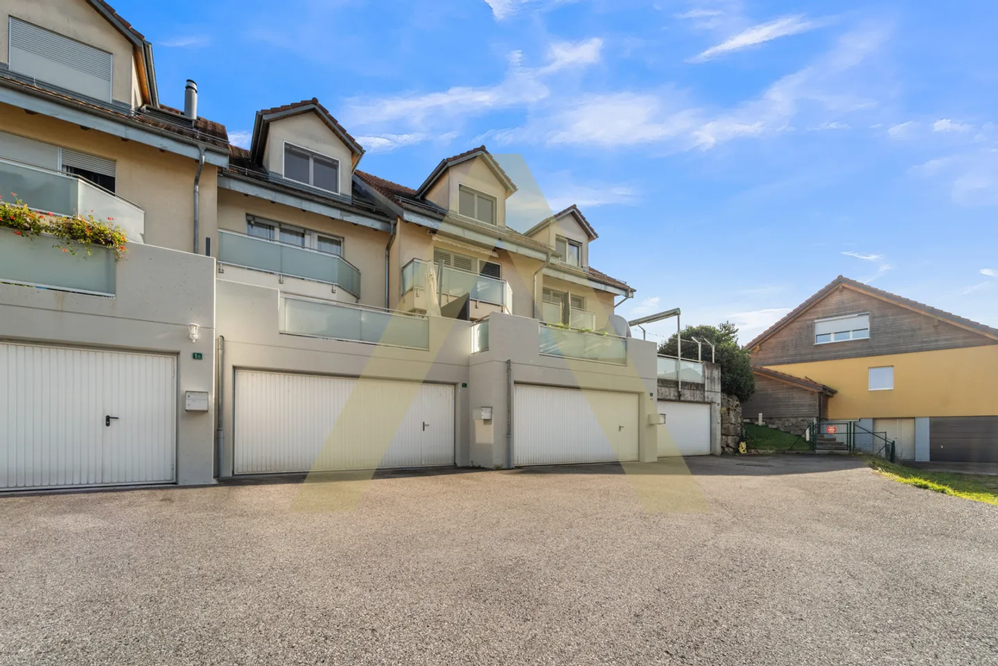 Spaziosa villa familiare con doppia terrazza-giardino - Foto 1 di 12