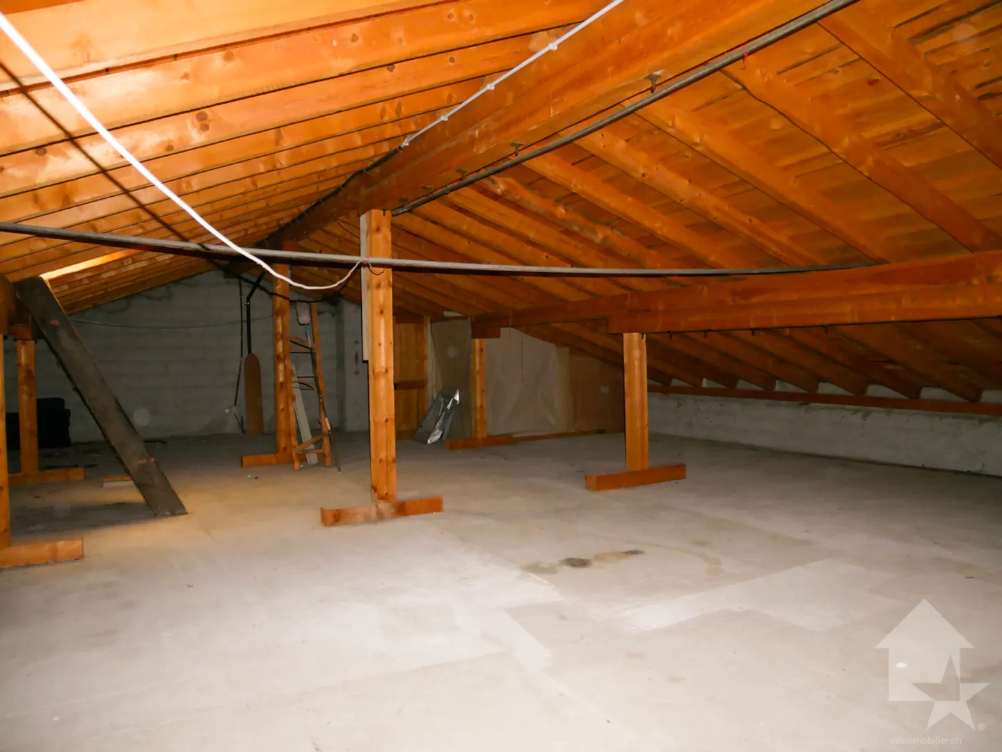 Spacious house / village apartment less than 15 minutes from La Fouly - Photo 4 of 13