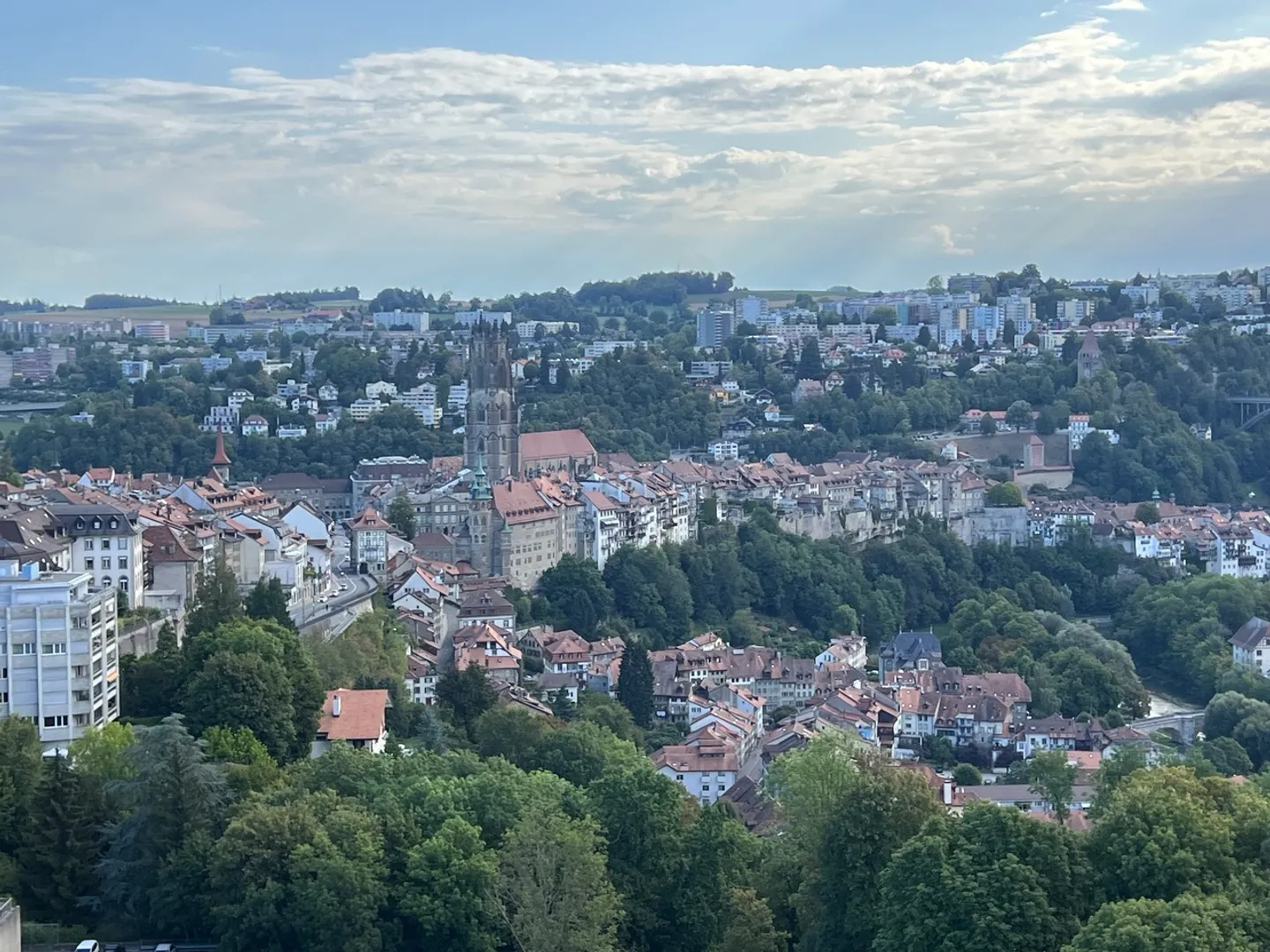 Appartement spacieux à Fribourg - Photo 1 sur 9