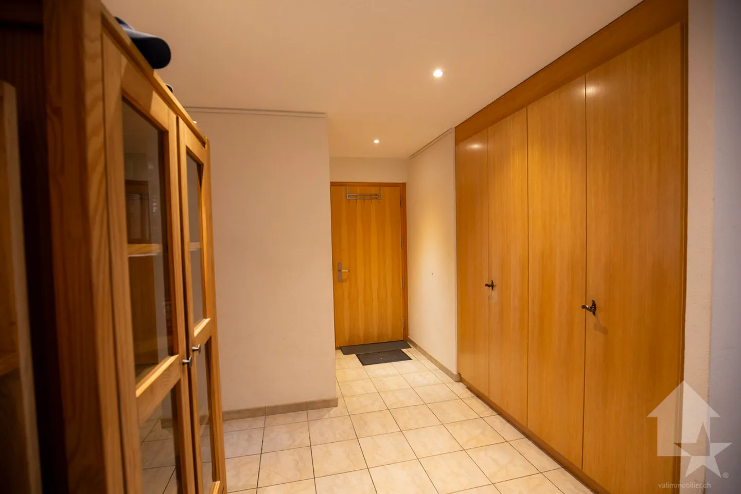4,5-Zimmer-Wohnung mit Garage in Châteauneuf-Conthey - Foto 8 von 13