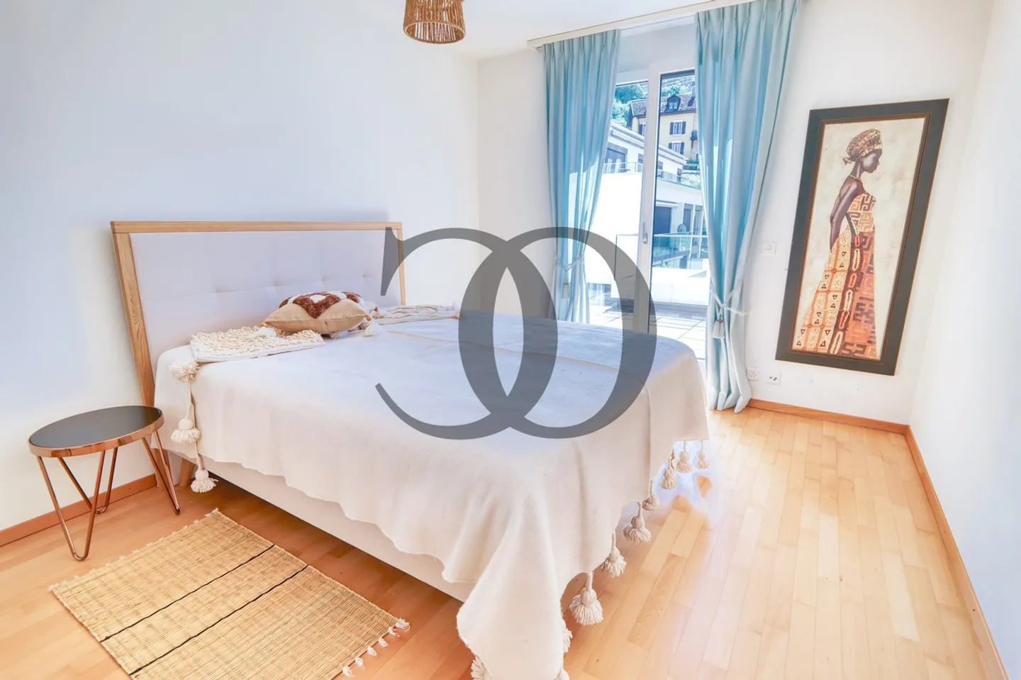 6,5-Zimmer-Wohnung mit Pool und 200 m2 Terrasse - Foto 9 von 13
