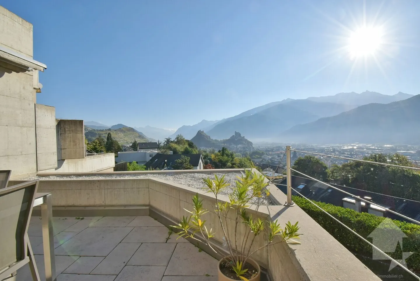 Splendido appartamento di 5,5 locali con posto auto interno e ampia terrazza! - Foto 1 di 4