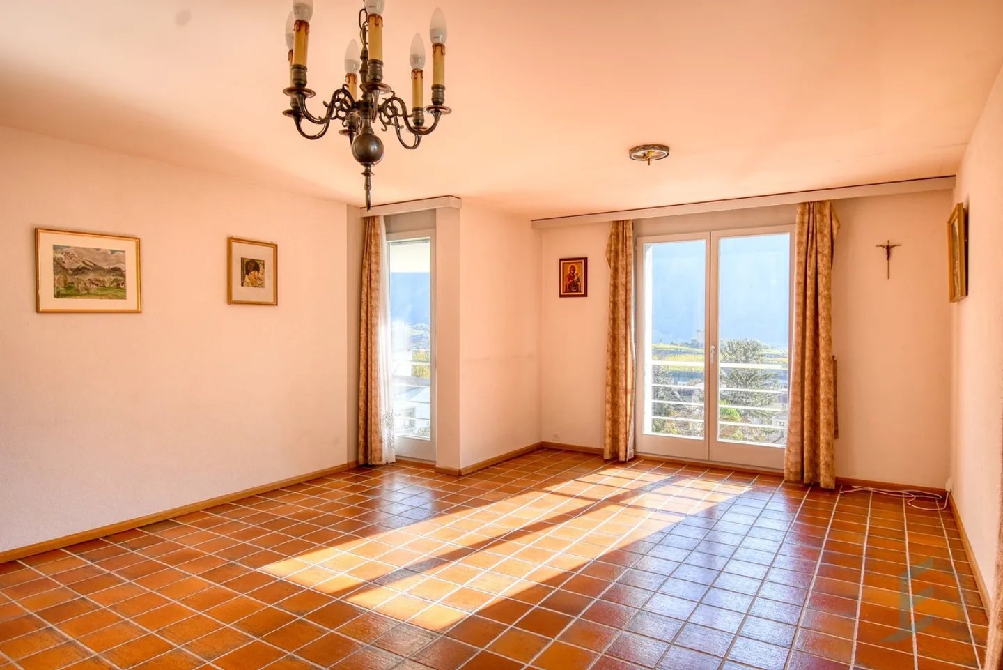 Exklusive 3 ½-Zimmer-Wohnung in einem Viertel von Veyras mit atemberaubendem Blick - Foto 3 von 12