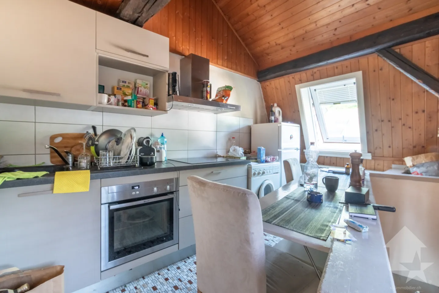 Collombey, small renovated building with a 4.5% yield - Photo 9 of 9