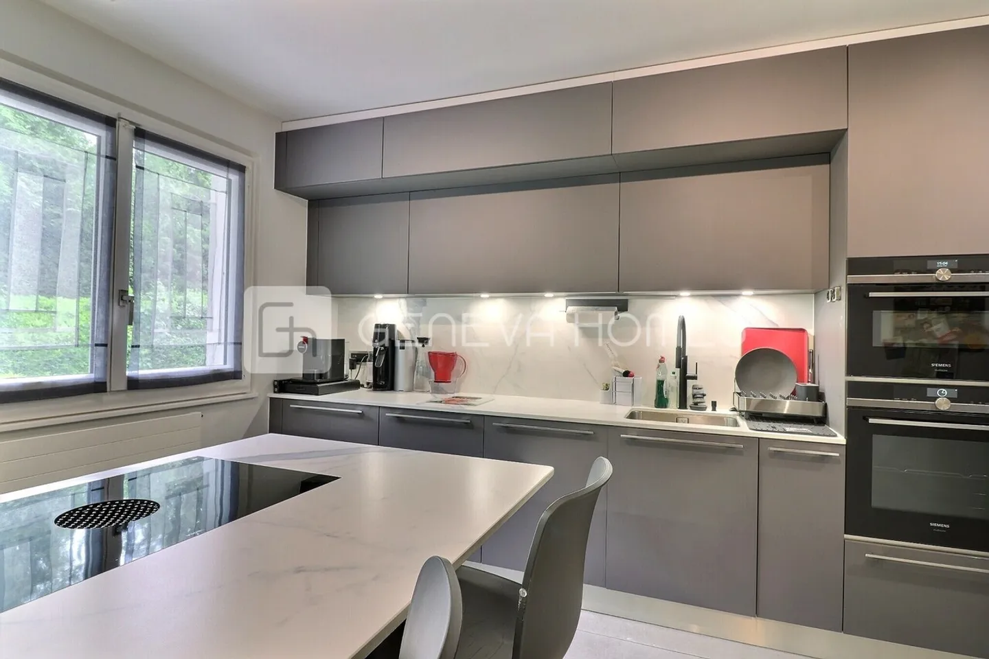EXKLUSIVITÄT - Schönes Familienhaus im Herzen von Vessy - Foto 3 von 4