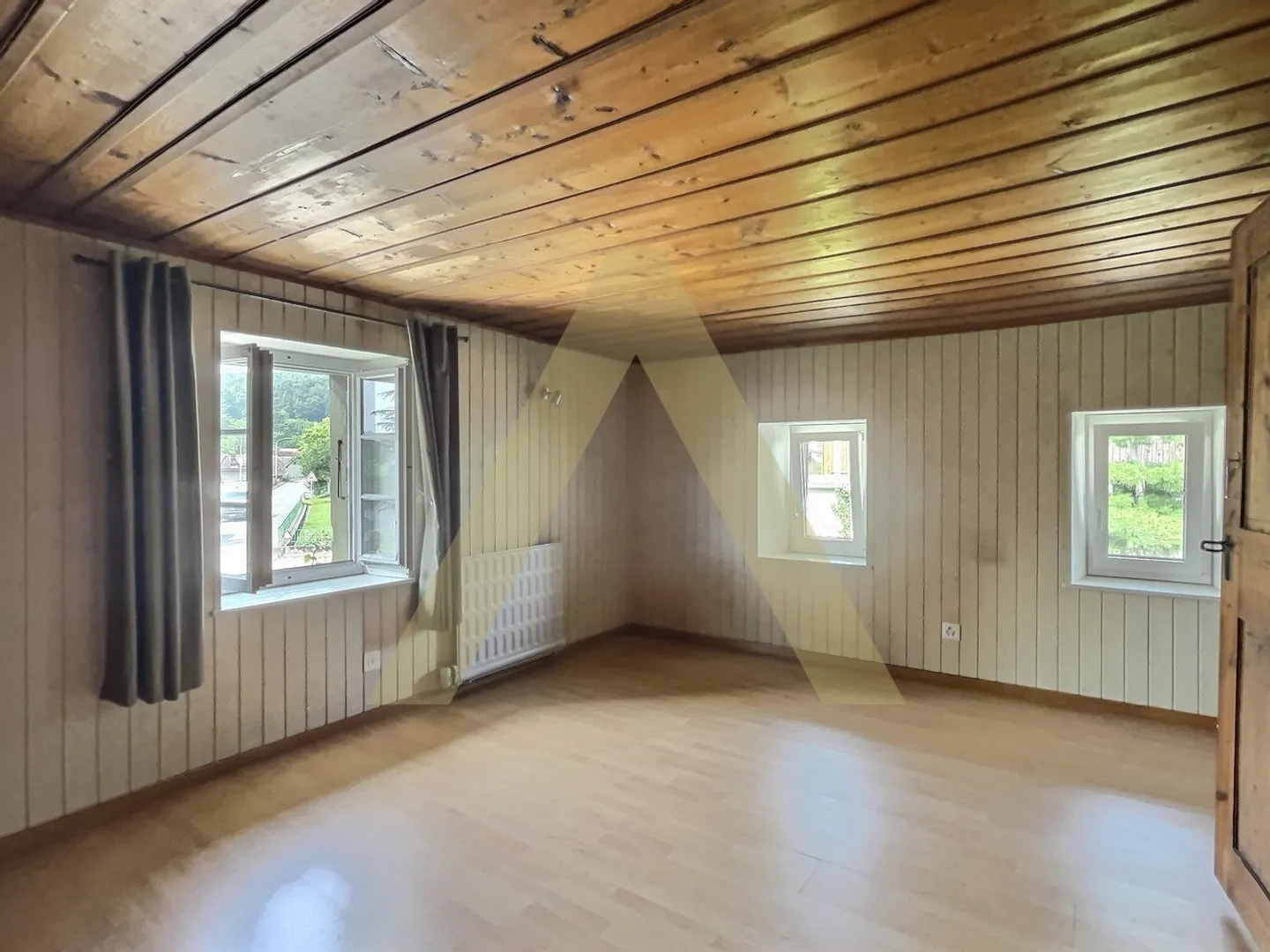 Casa parzialmente ristrutturata con grande potenziale di ampliamento - Foto 6 di 9
