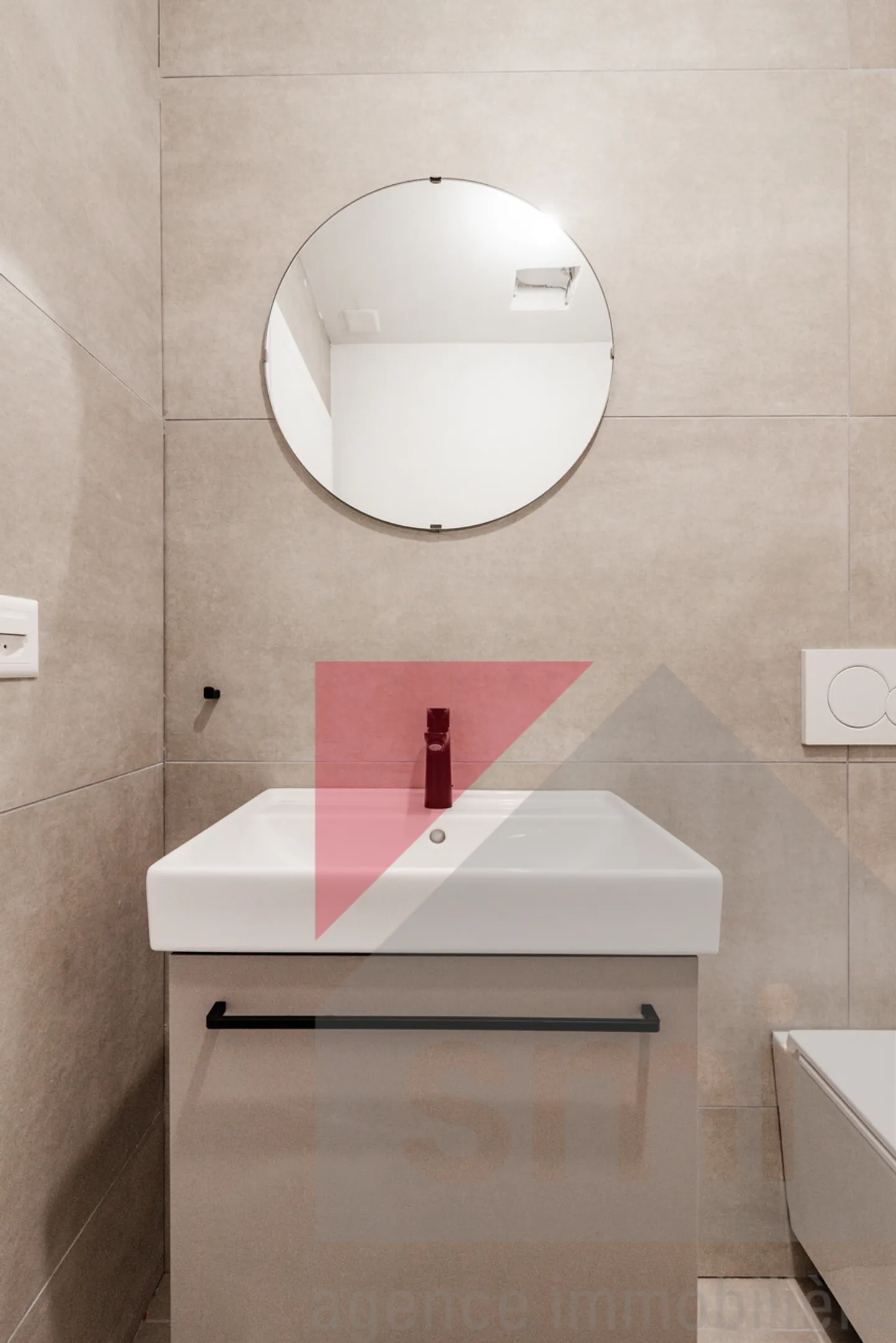 Villa spaziosa di 5 locali con finiture armoniose - Foto 6 di 13