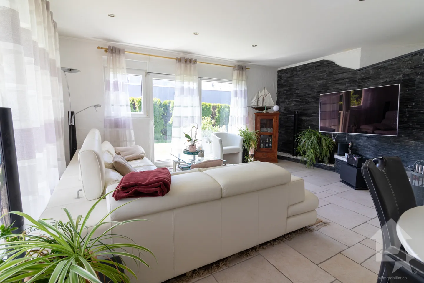 Magnifique villa avec piscine - Photo 4 sur 13