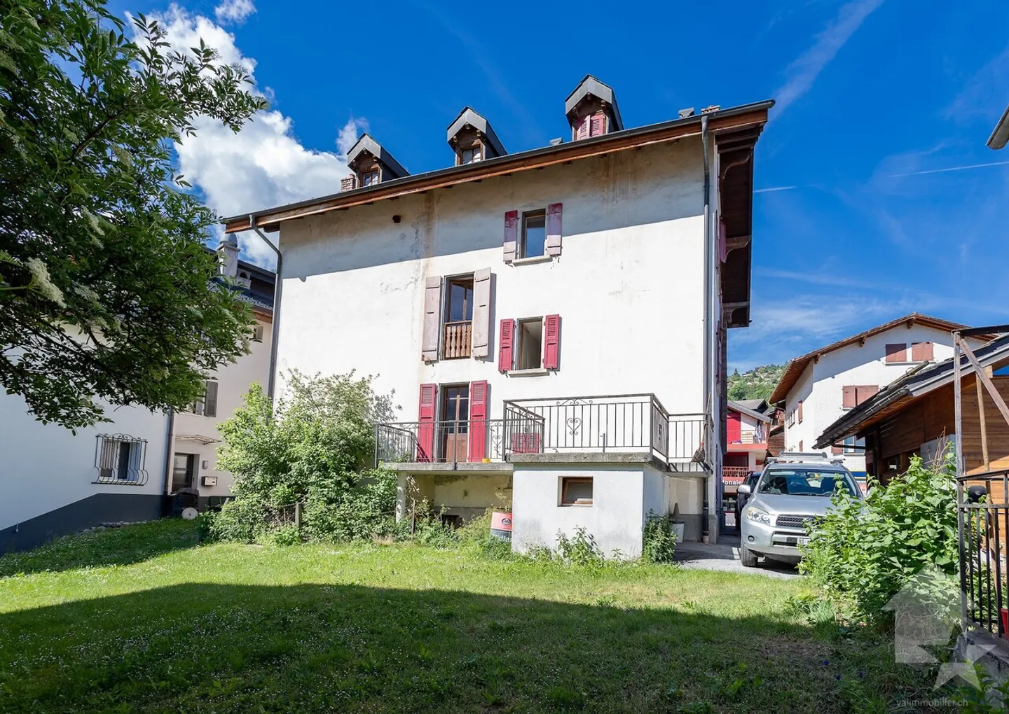 Maison villageoise à rénover, 10 pièces + locaux commerciaux, 400 m2 - Photo 8 of 13