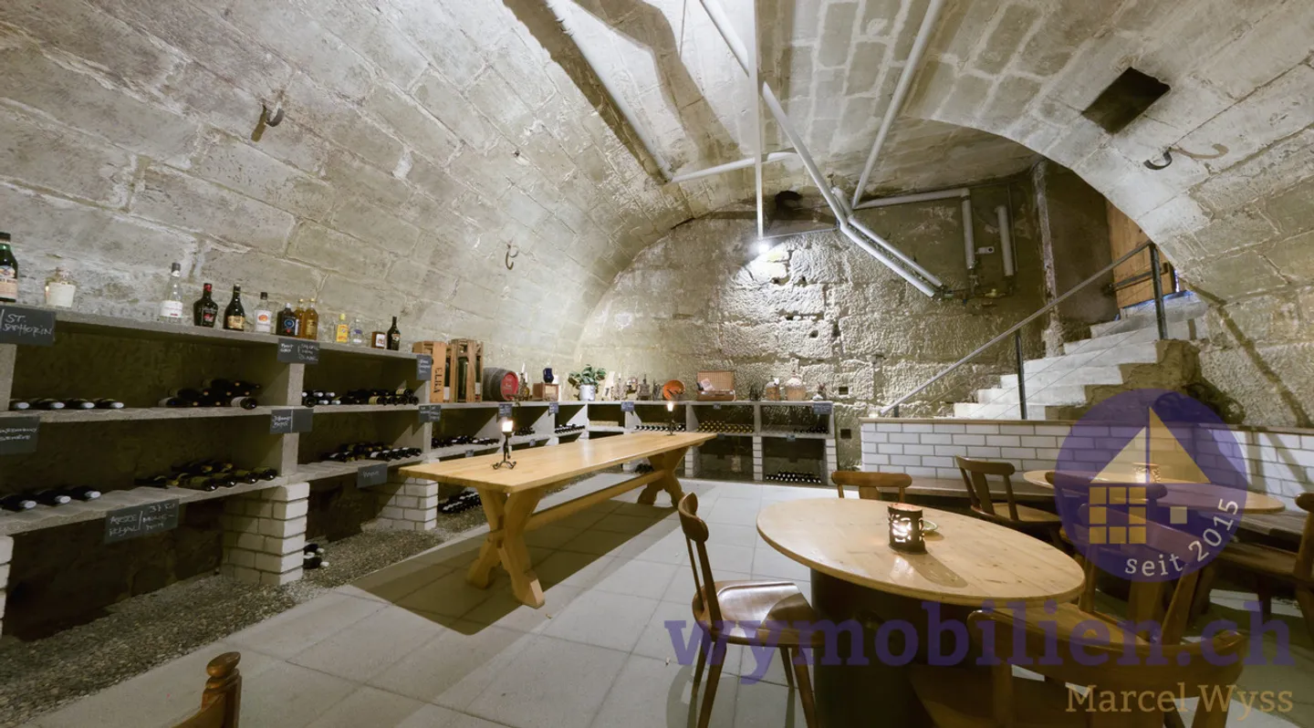 Restaurant - Apartments - Building Land - Photo 5 of 13