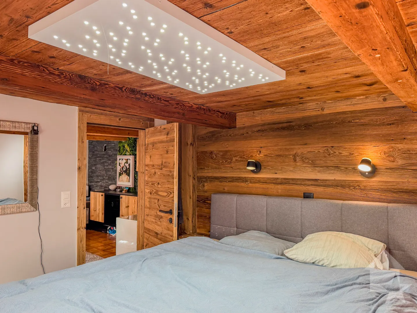 Charmante 2-Zimmer-Wohnung mit renoviertem Bürobereich! - Foto 8 von 13