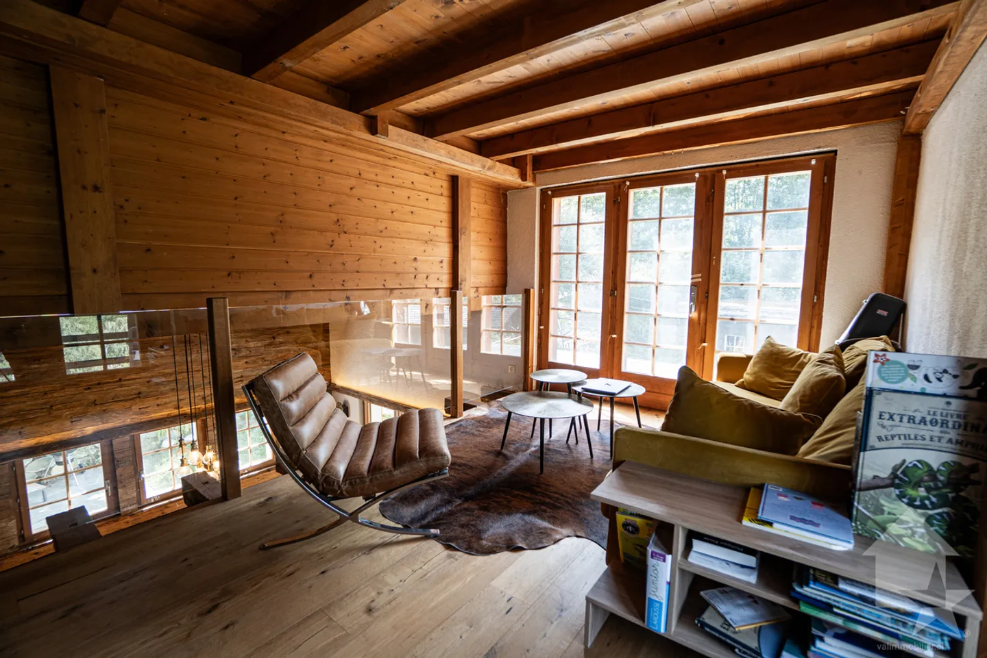 Spazioso chalet di carattere con bella veranda e magnifico giardino - Foto 8 di 13