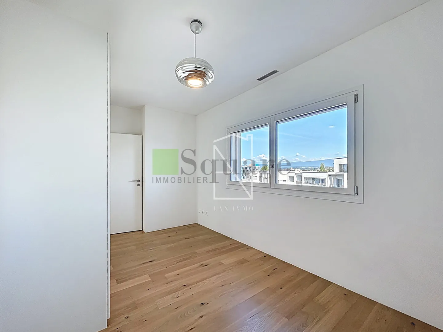 Lumineux duplex de 3.5 pièces à St-Sulpice - Photo 7 sur 8