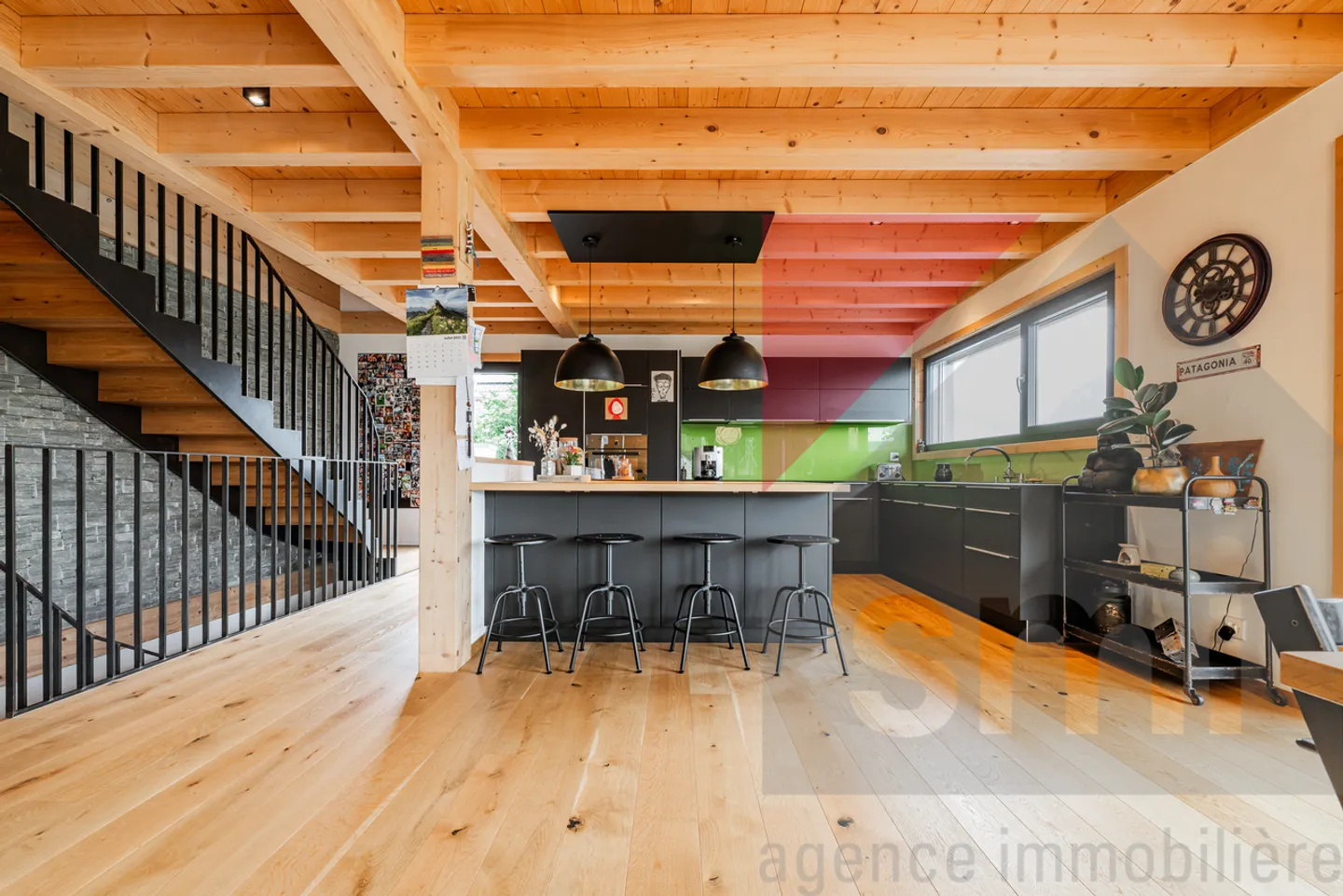 The charm of wood, the demands of contemporary living in Châtel-sur-Montsalvens - Photo 5 of 13