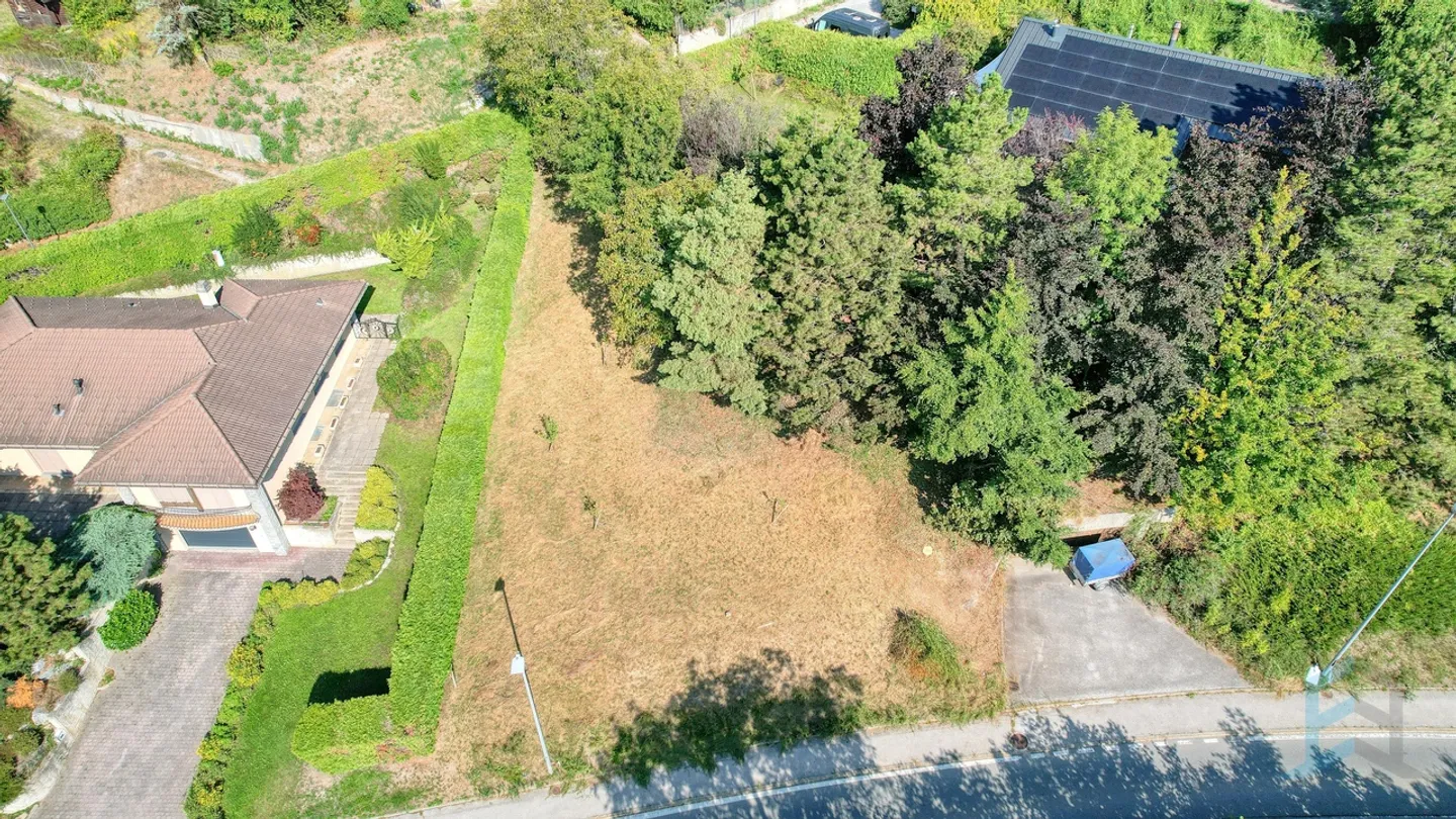 EXCLUSIVITE Magnifique terrain à bâtir de 670m² - Photo 4 sur 8