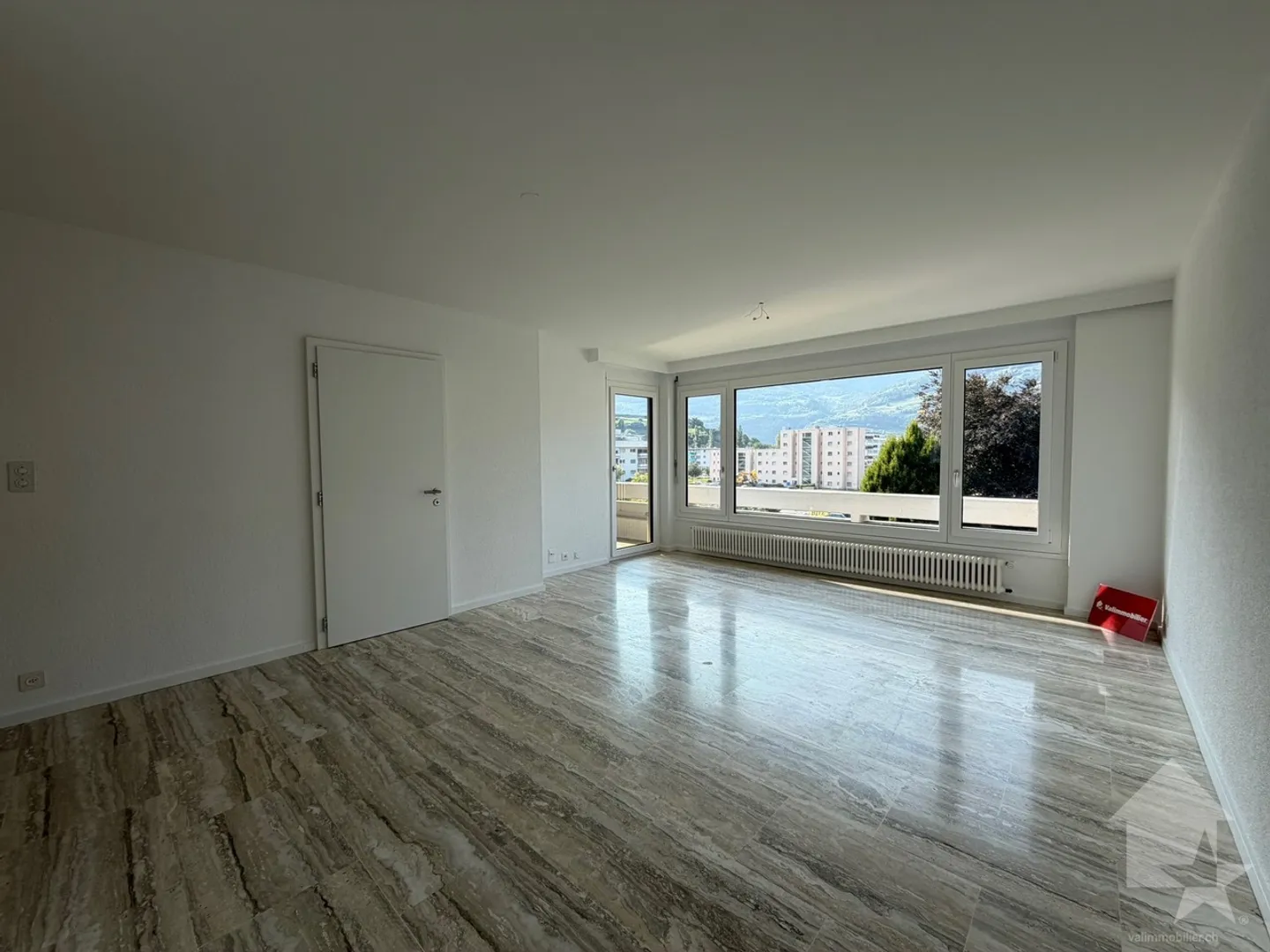 Bell'appartamento di 4,5 stanze, situato vicino ai servizi - Foto 1 di 13