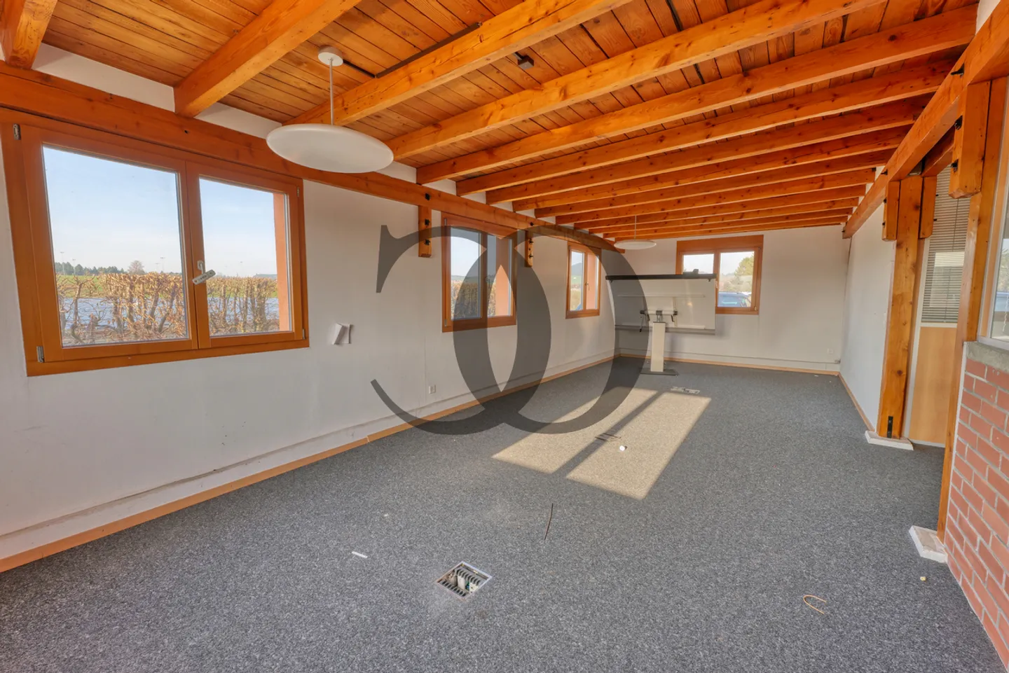 Mixed commercial space for rent in Vaulruz - Photo 11 of 12