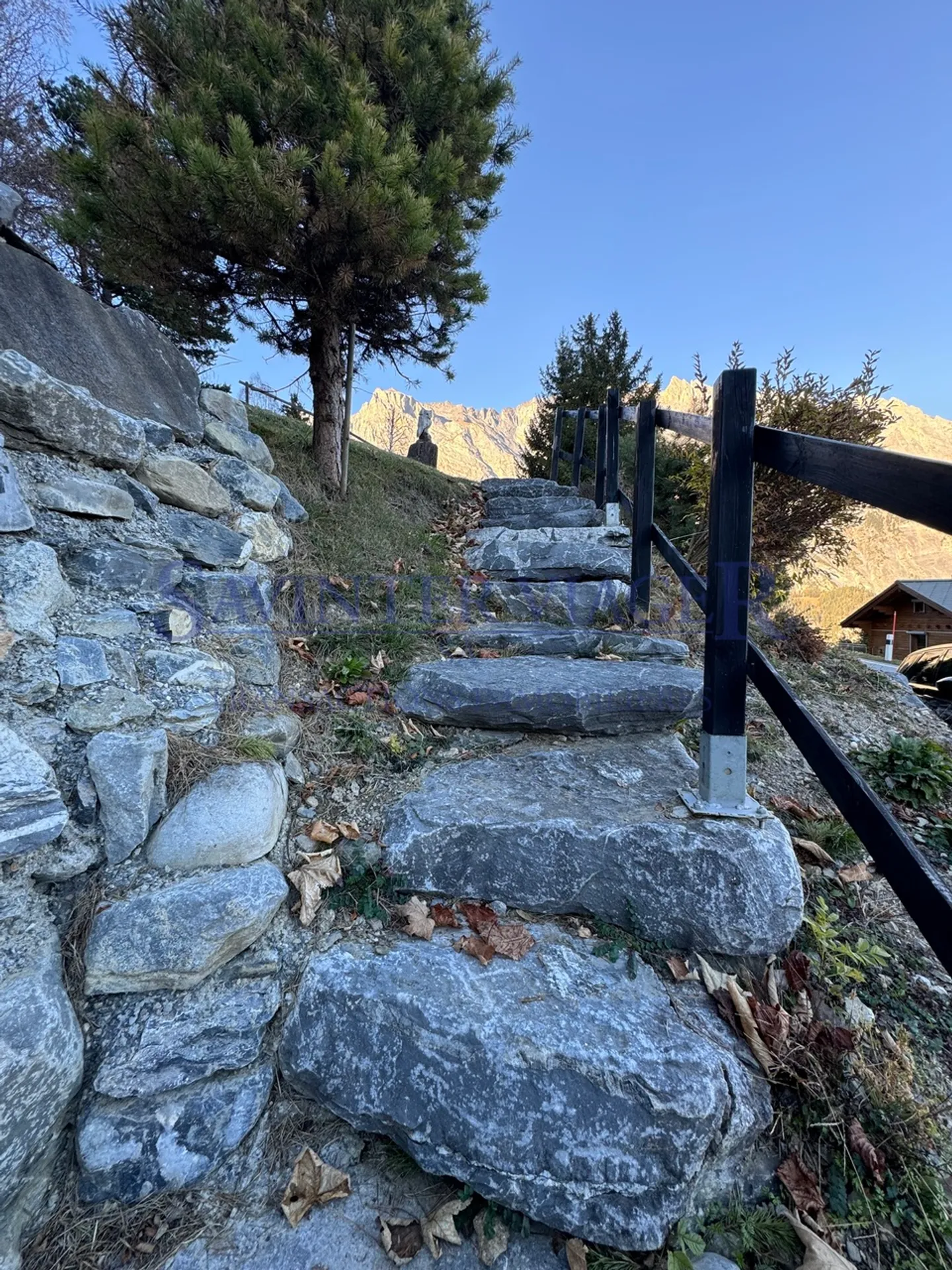 Mayens-de-Chamoson, Authentisches Chalet - Foto 10 von 13