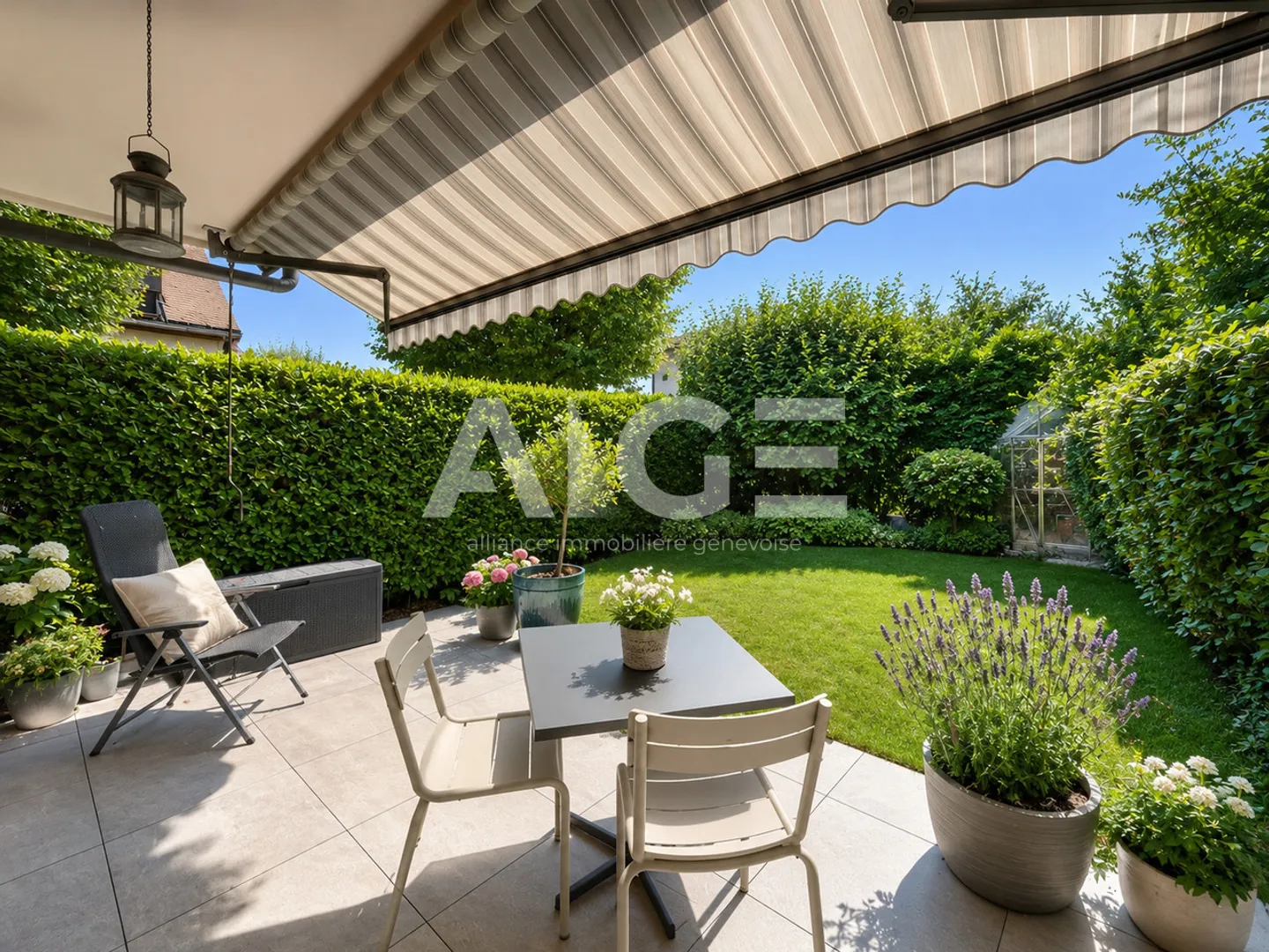 Villa jumelle aux généreux volumes - Foto 1 von 11
