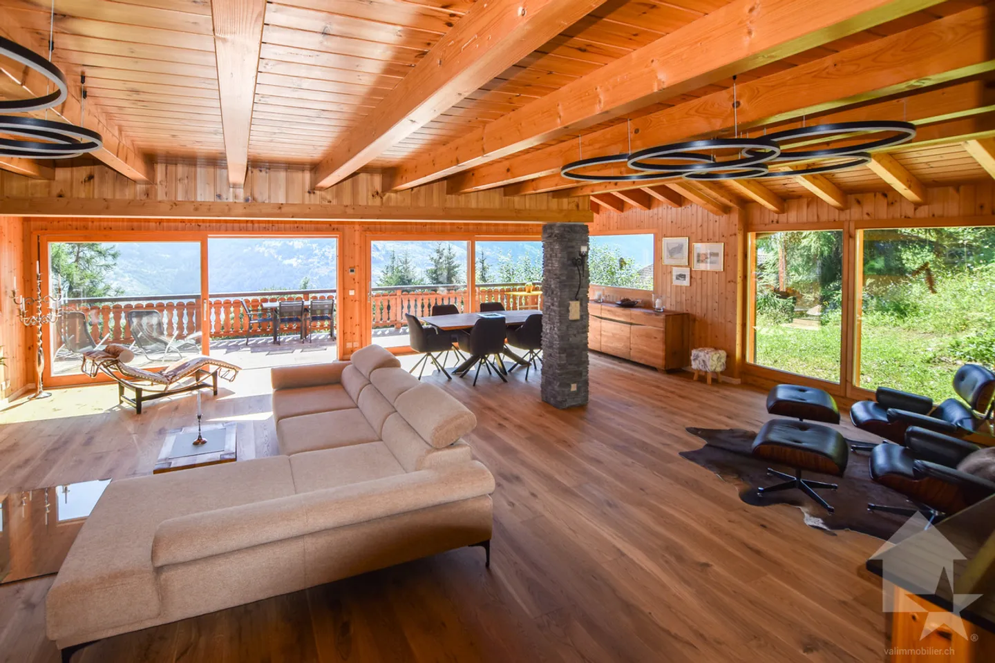 Magnificent chalet near the ski slopes - Photo 11 of 13