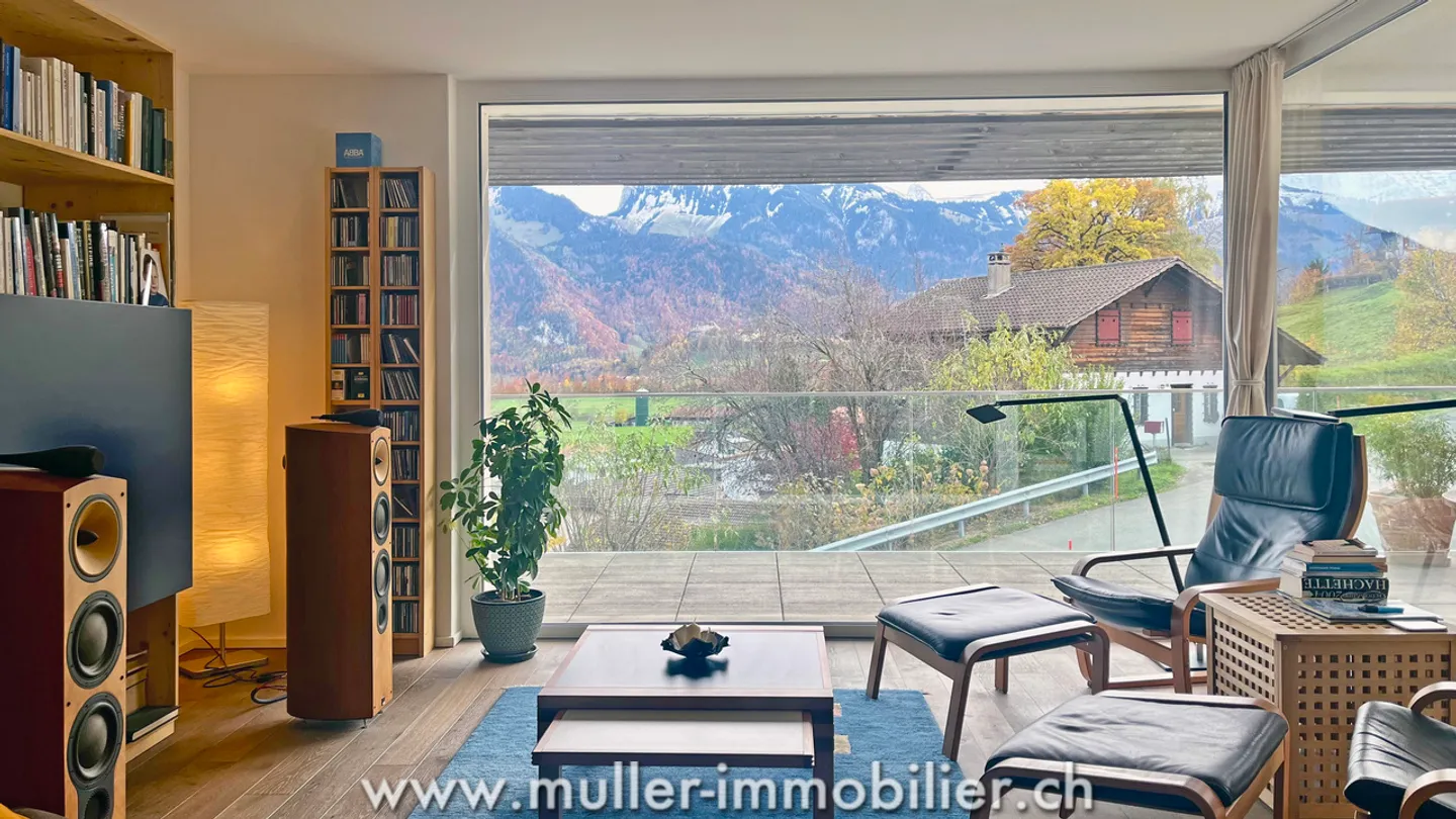 Stupenda villa a schiera angolare con vista mozzafiato sulle Prealpi - Foto 5 di 13