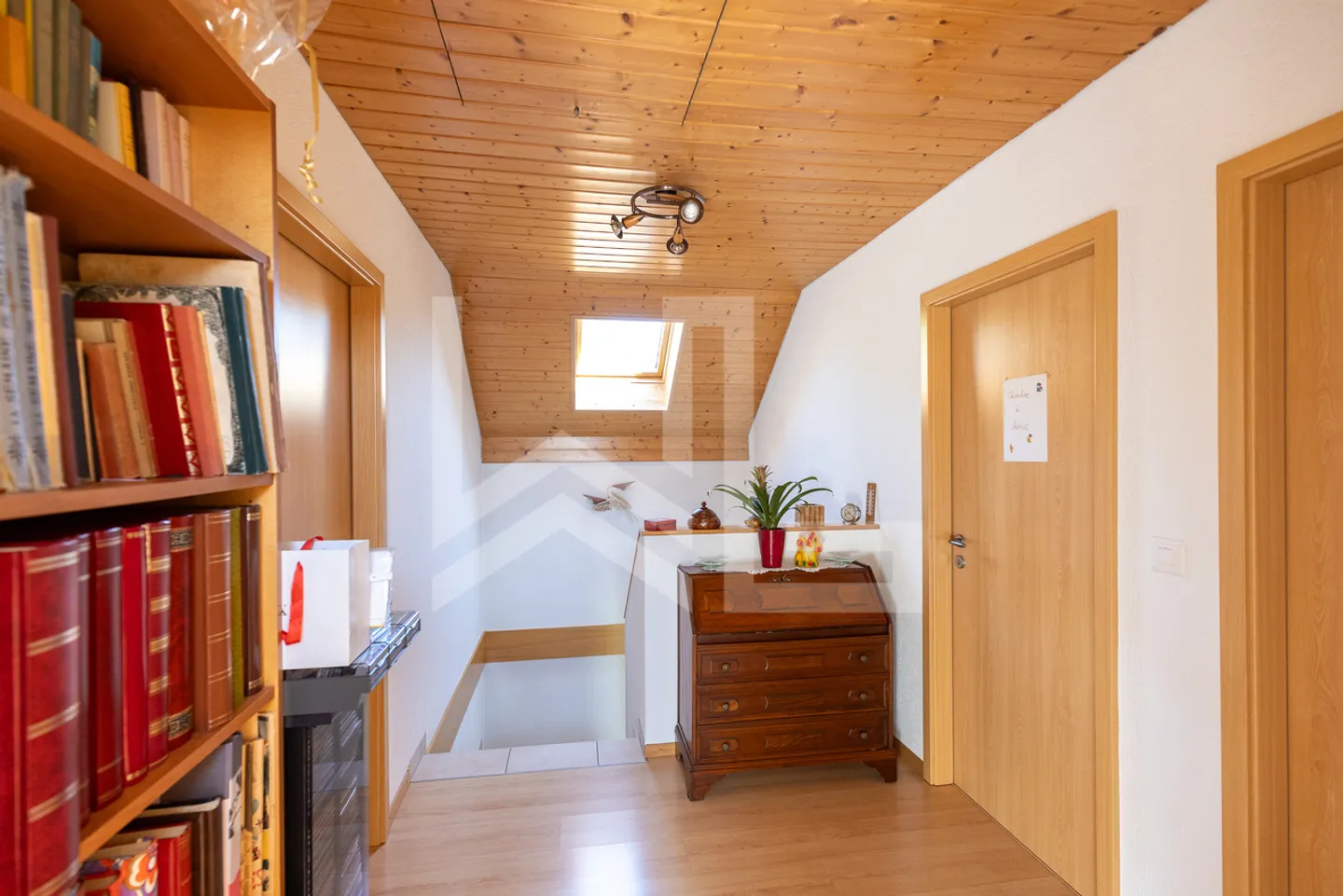 Charmante Villa neben dem Stadtzentrum mit separater Wohnung - Foto 11 von 13