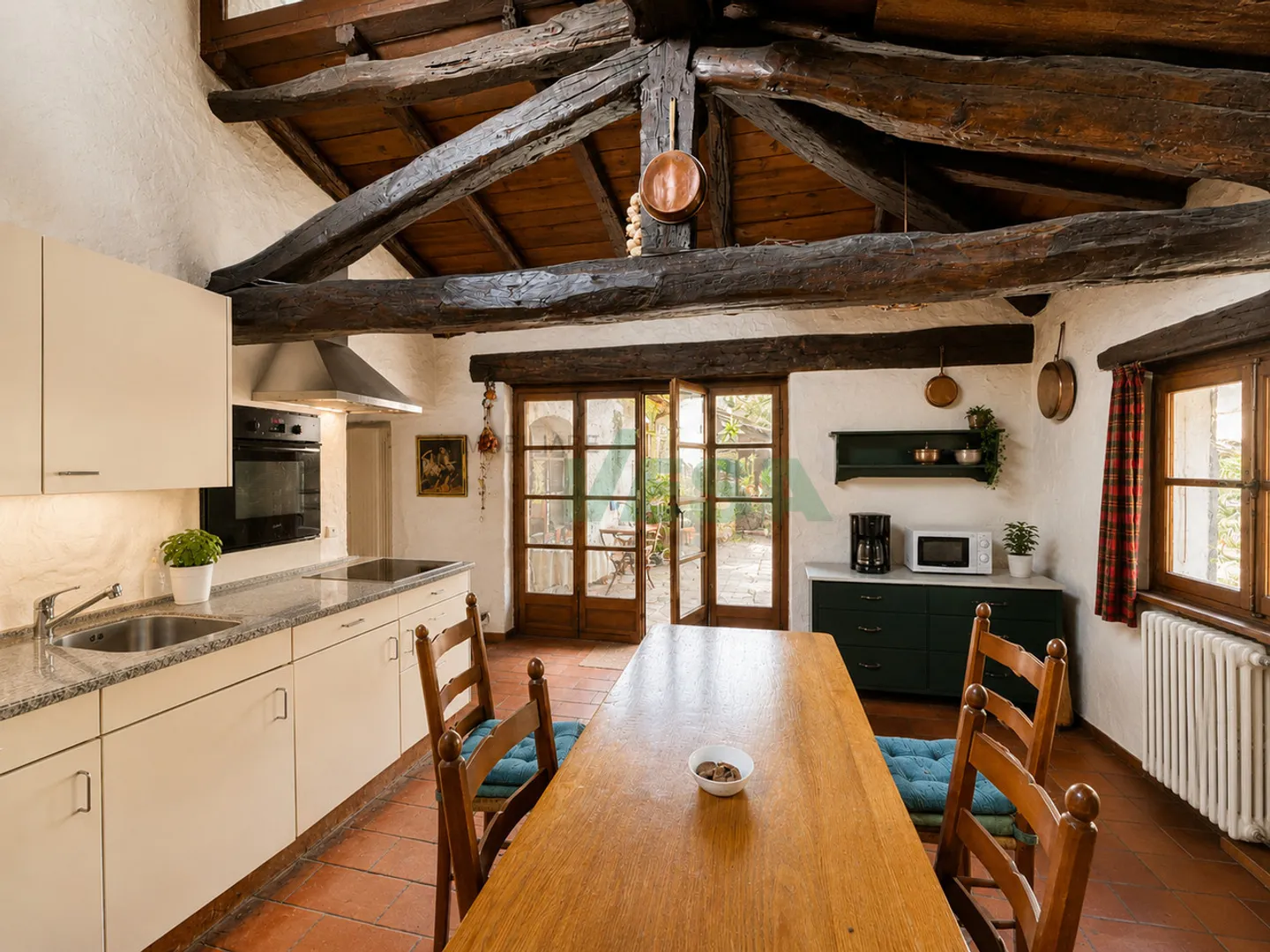 Charming spacious core house with a large and beautiful garden - Photo 12 of 13