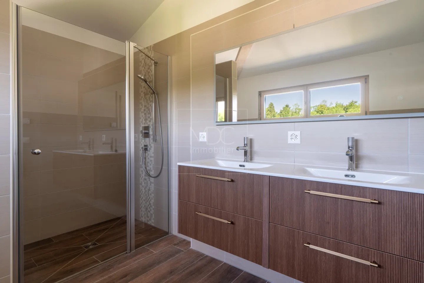 Beautiful contemporary villa 3 minutes walk from Lake Murten in Faoug - Photo 10 of 13