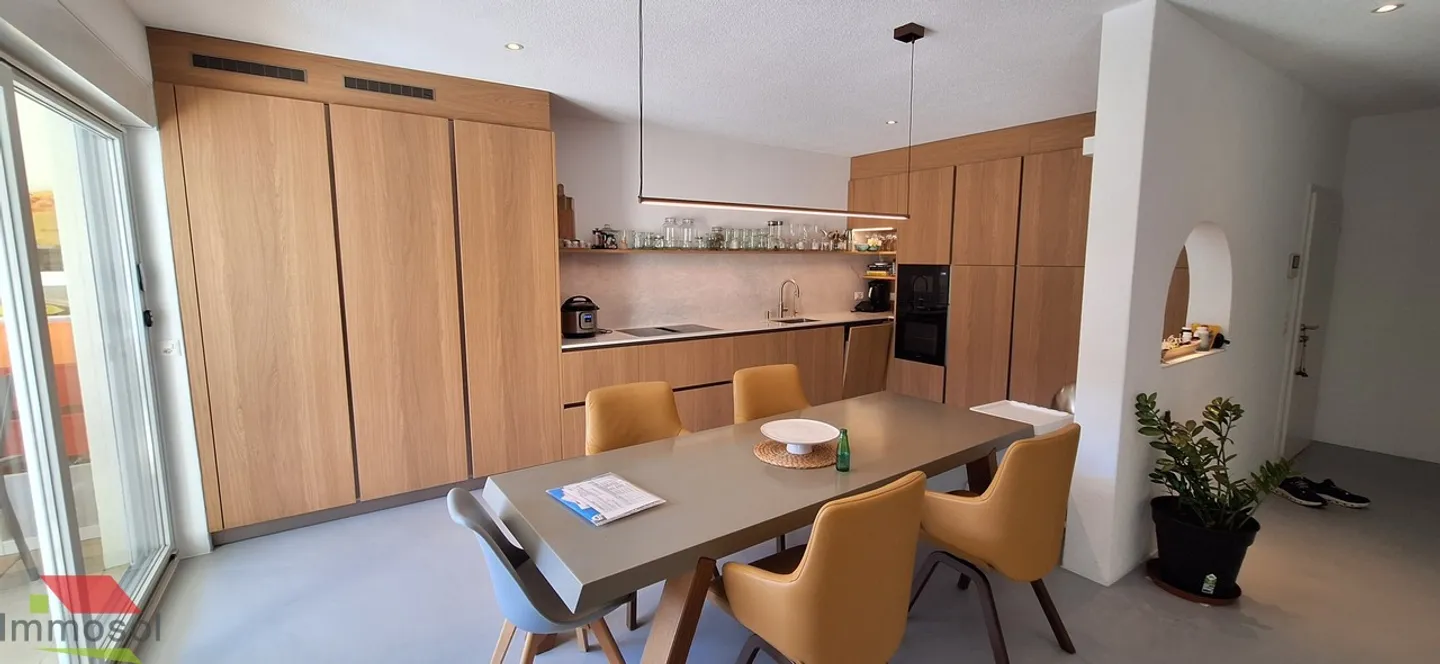 Le Mont - Proche l'ISL - Appartement de 5.5 pièces - Grand Jardin - Photo 3 of 13
