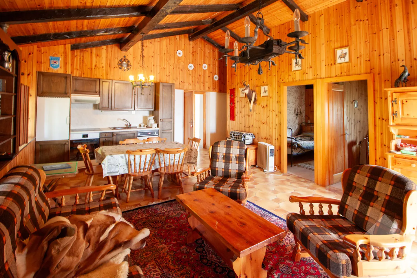 Appartement dans un petit chalet sur les Mayens de Conthey - Foto 5 di 10