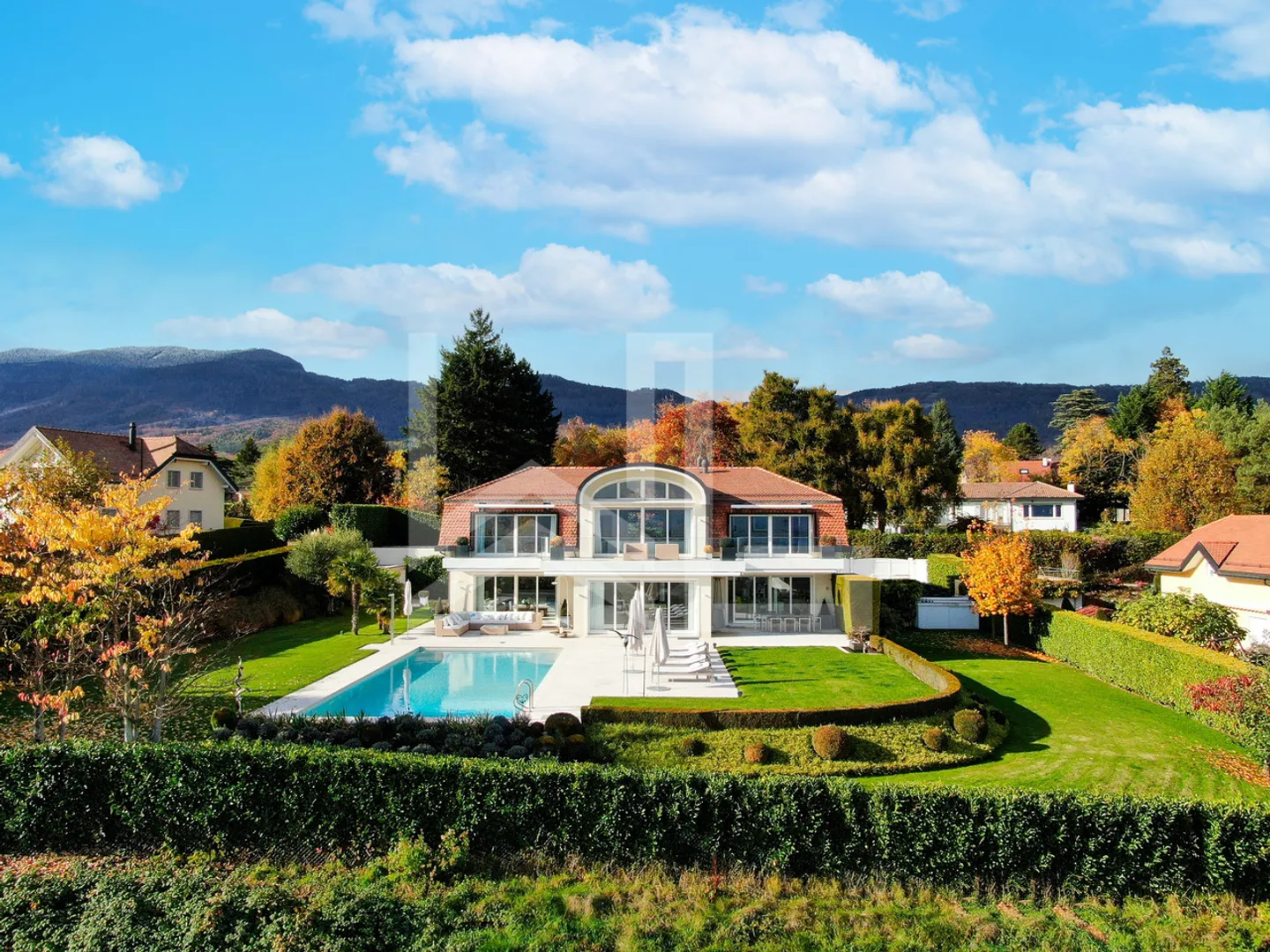 Villa de Luxe avec Vue Époustouflante - Photo 1 sur 7