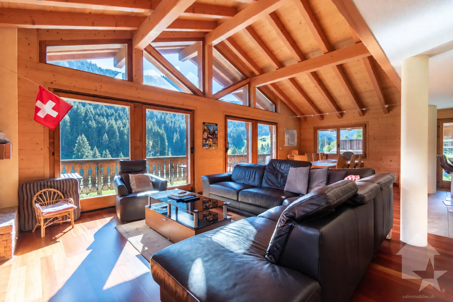 Prestigeträchtiges Chalet in Morgins - 4 Schlafzimmer, Studio und Garten - Foto 1 von 13