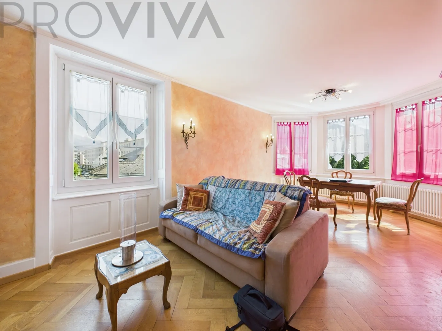 Tout à portée de main - appartement de 4.5 pièces au cœur de Sierre avec balcon - Photo 1 sur 7