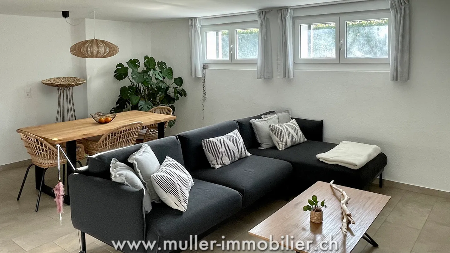Beautiful villa with two apartments in Belfaux - Photo 11 of 13