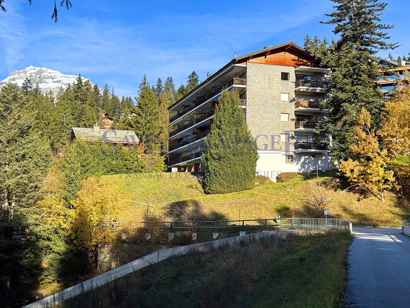 Magnificent view. Crans-Montana. Occupied Life Annuity. - Photo 1 of 13