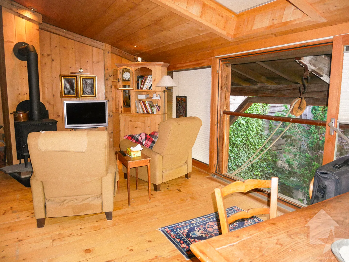 Charming stone village house on 3 levels and cartnotzet! - Photo 4 of 13