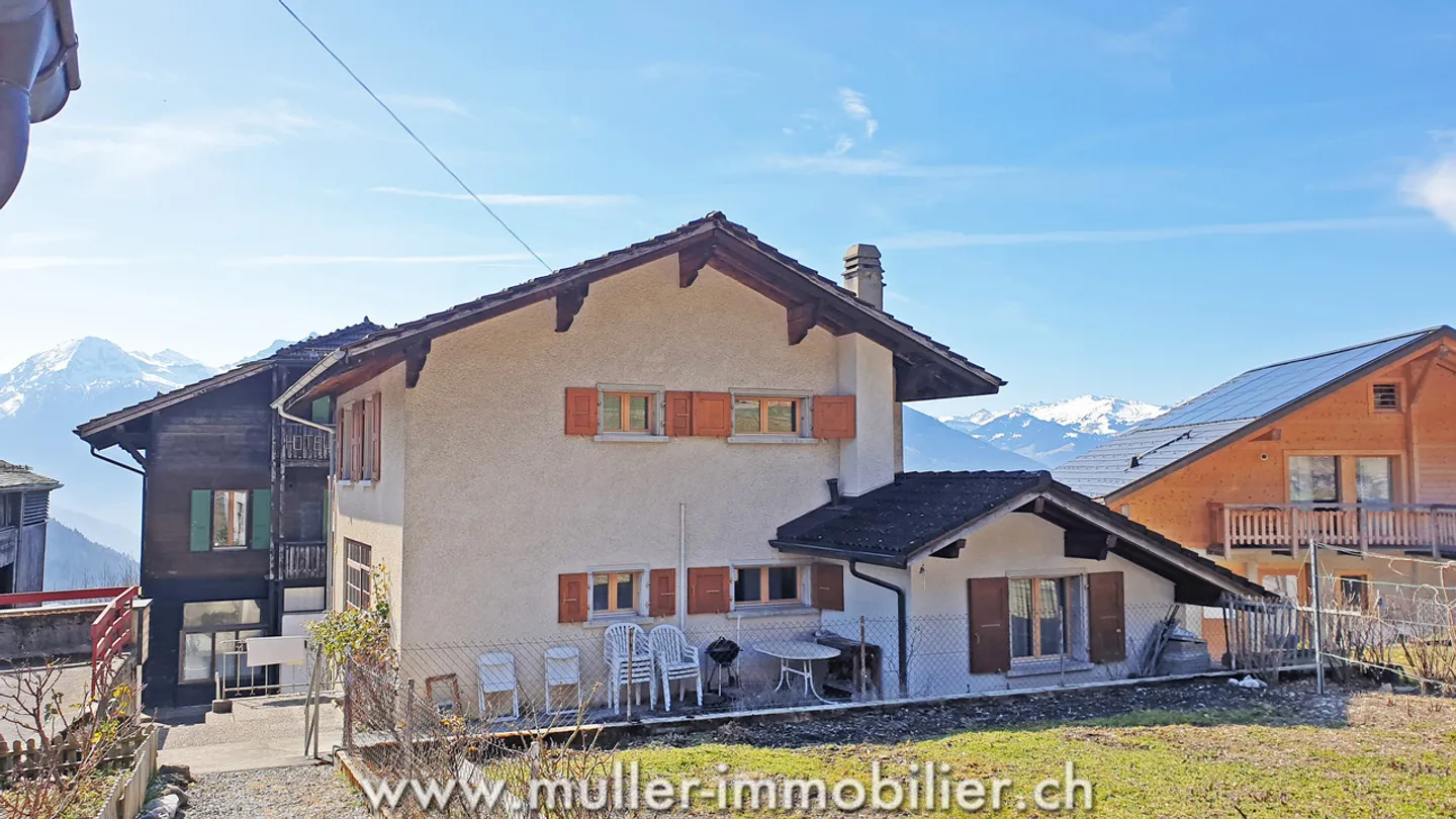 Nice village house in the heart of Posses-sur-Bex - Photo 10 of 13