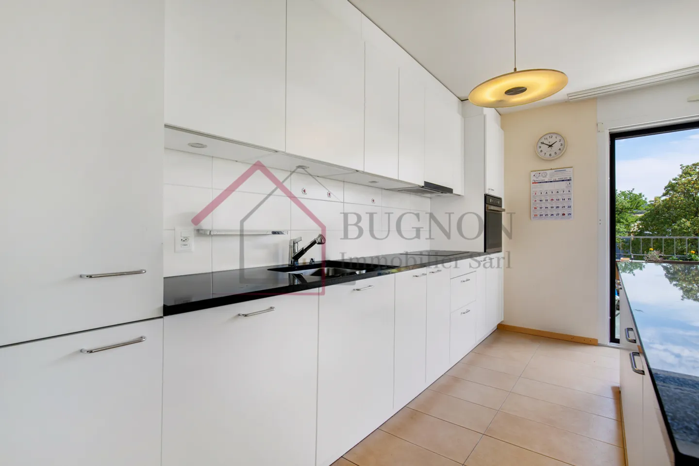 Spacieux appartement de 5,5 pièces au dernier étage avec grand balcon - Photo 1 sur 13
