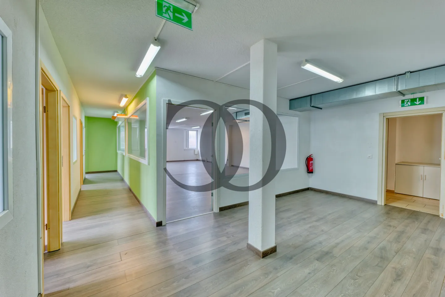 Spazio artigianale moderno a Châtel-St-Denis - Foto 2 di 13