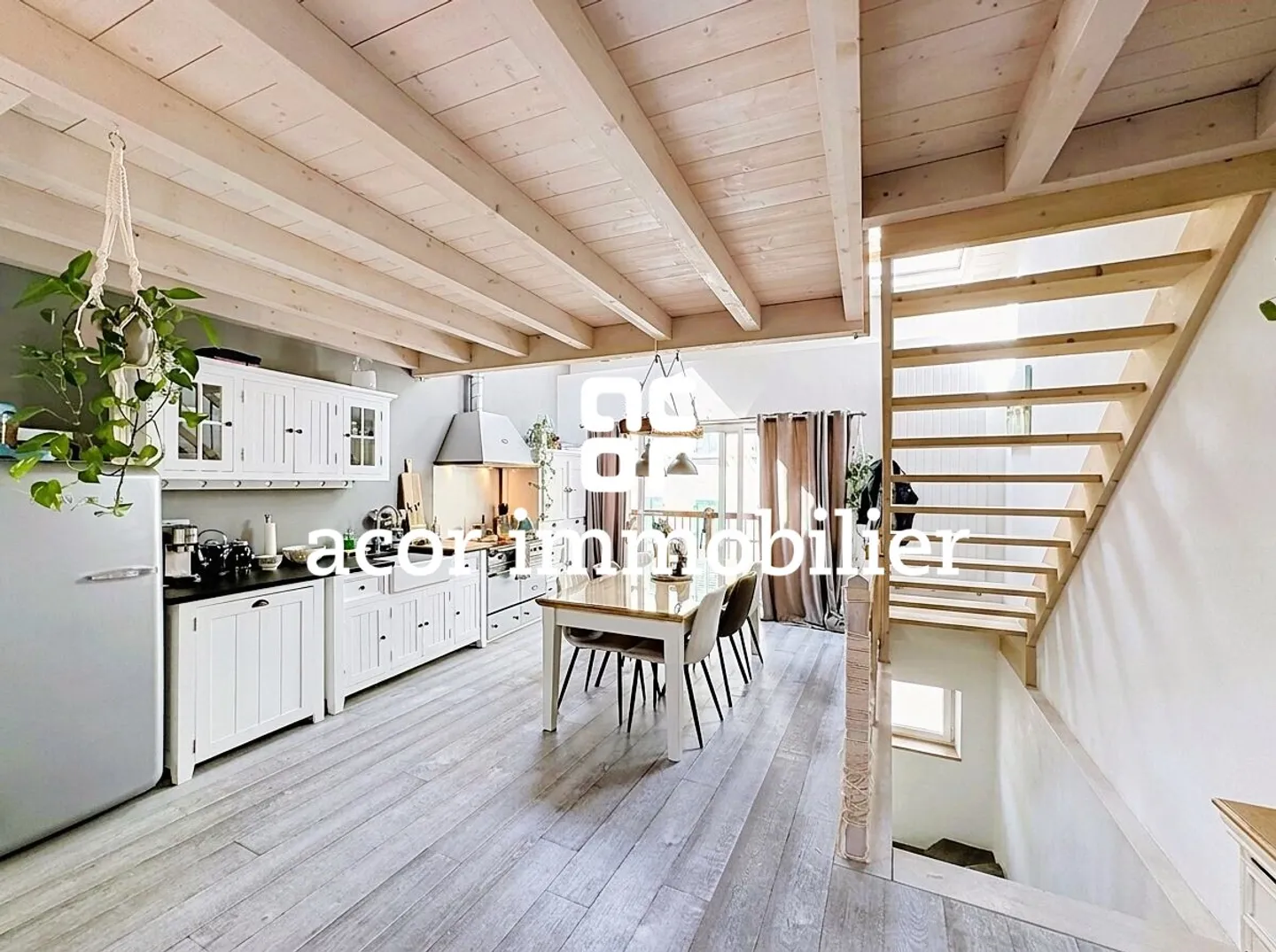 Ardon - Casa atipica nel cuore del vecchio villaggio - Foto 3 di 9