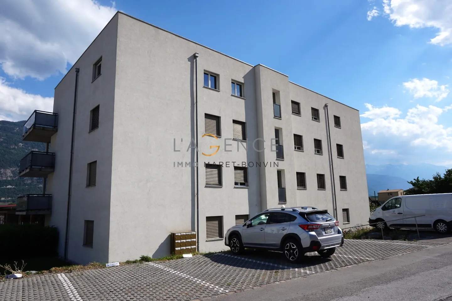 PENTHOUSE OF 2.5 ROOMS - Photo 6 of 6